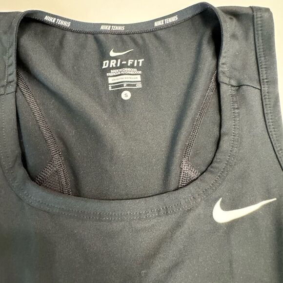 Nike tennis or pickleball dress - Picture 2 of 5